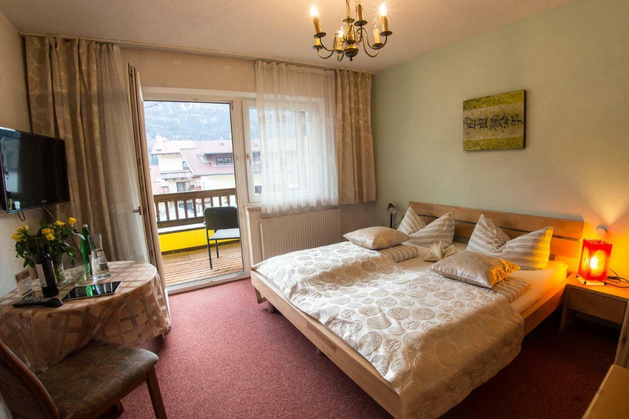 Europa Pension Tirol Fliess Esterno foto